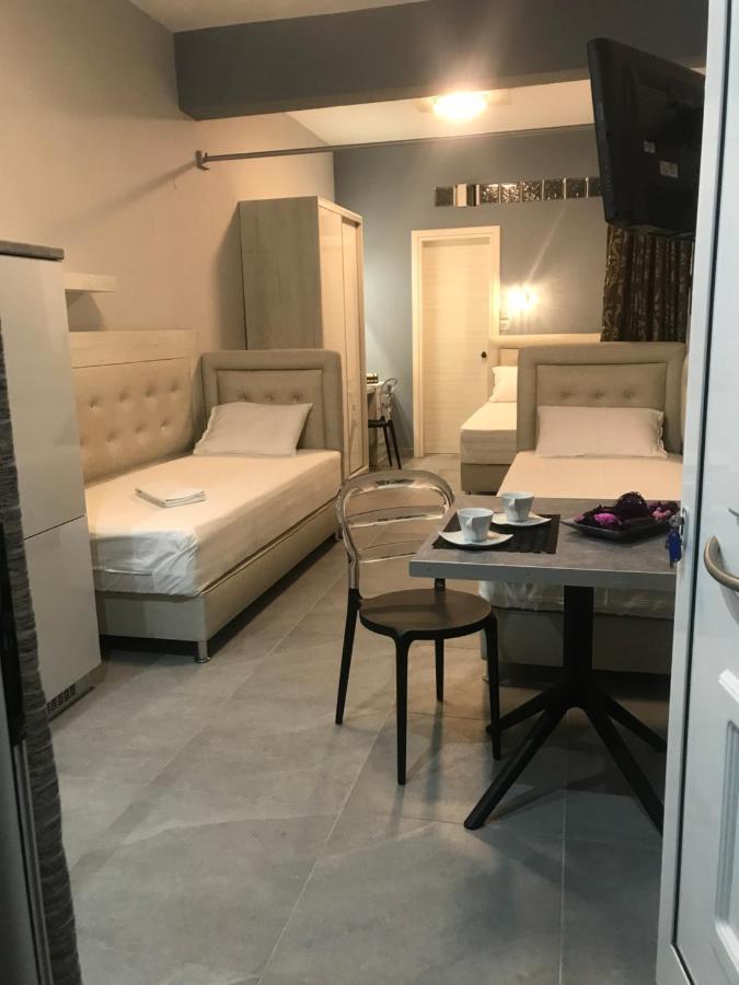 Avra Comfort Rooms - Family Potidée Extérieur photo