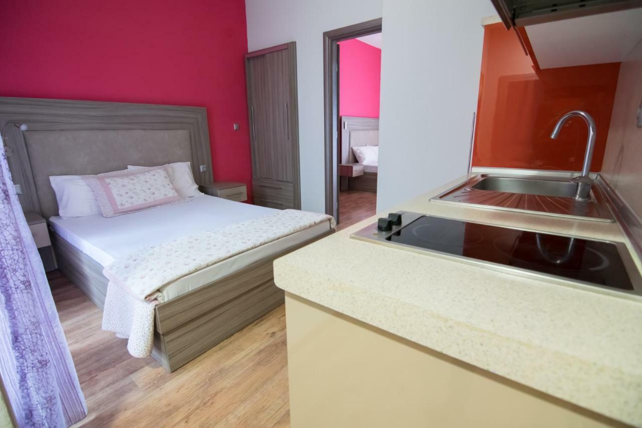 Avra Comfort Rooms - Family Potidée Extérieur photo