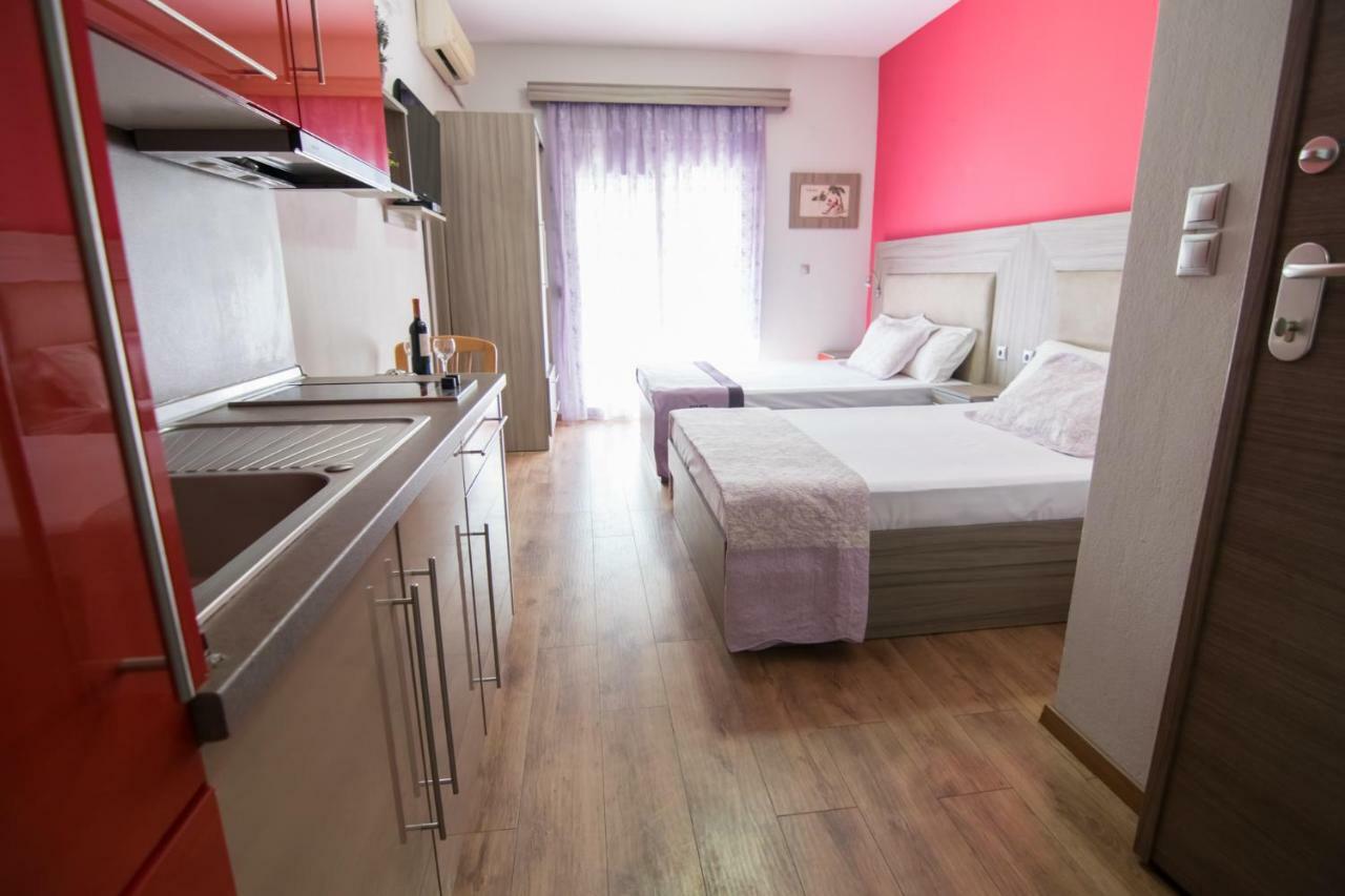 Avra Comfort Rooms - Family Potidée Extérieur photo