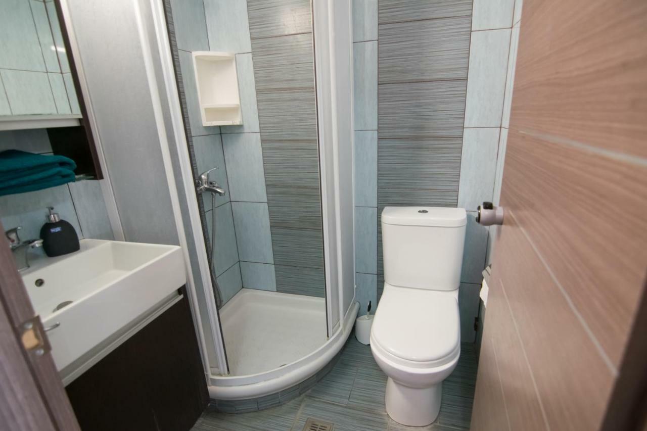 Avra Comfort Rooms - Family Potidée Extérieur photo