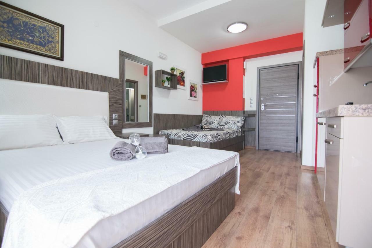 Avra Comfort Rooms - Family Potidée Extérieur photo